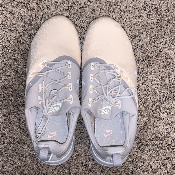 Nike Shoes - Nike Shoes